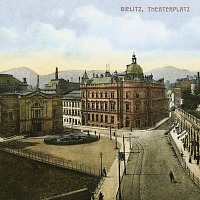 Teatr i poczta w Bielsku na pocztówce z roku 1915
